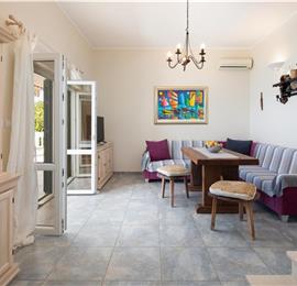 4 Bedroom Villa with Pool near Milna, Brac Island Sleeps 8 
